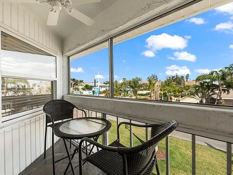 6708 Sarasea Cir #202 — Photo 25