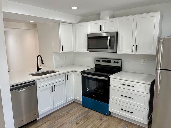 Kitchen with Stainless steel appliances