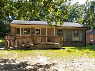 1208 E Springfield Rd, High Point, NC 27263