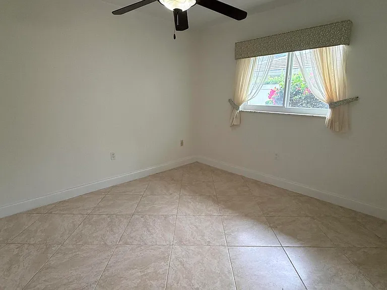 3509 NW 26th Ct — Photo 19