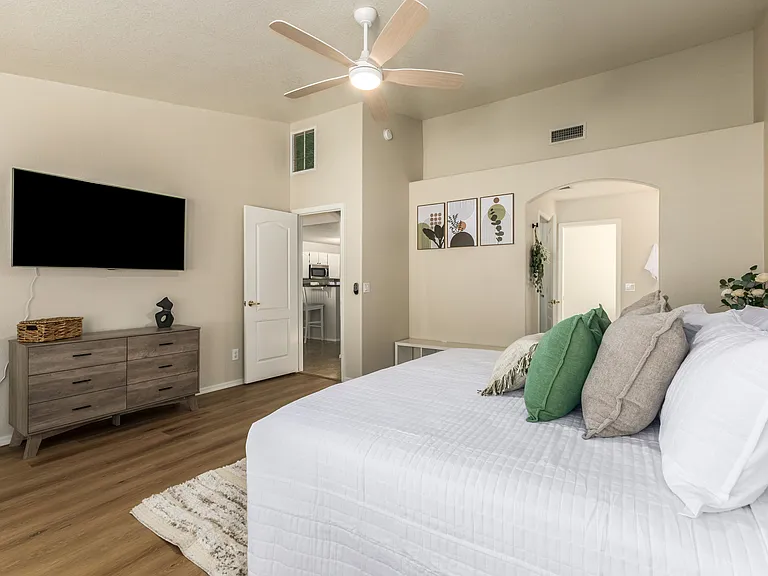 6424 E Menlo St — Photo 15