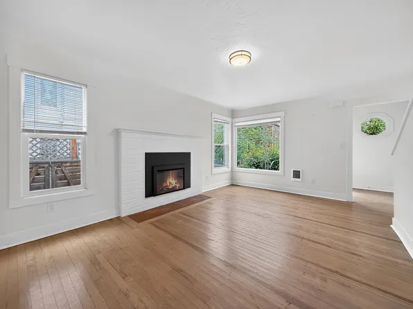 530 12th Ave E #530A, Seattle, WA 98102