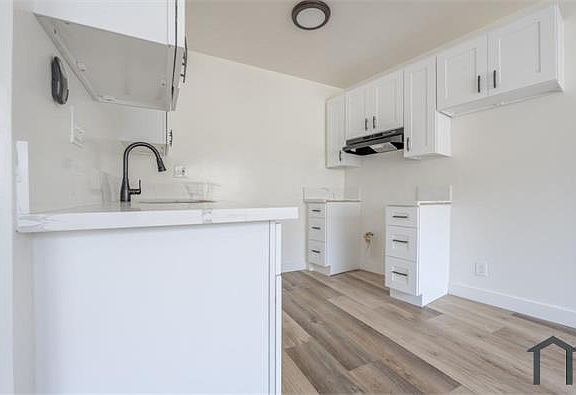 5th image of 3862 Potomac Ave #386206