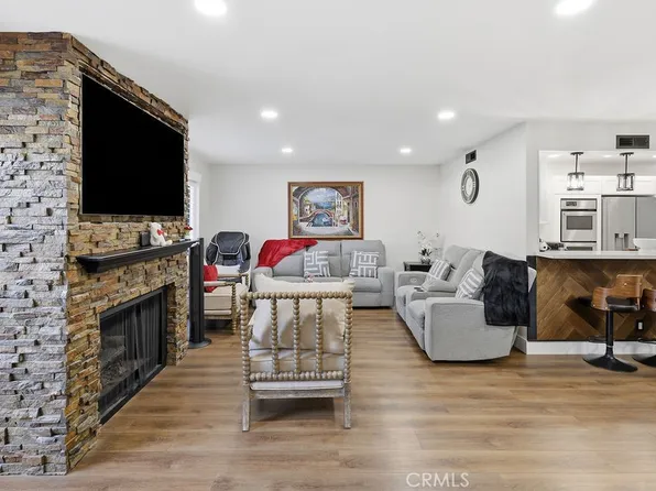 8341 De Soto Ave Unit 15, Canoga Park, CA 91304
