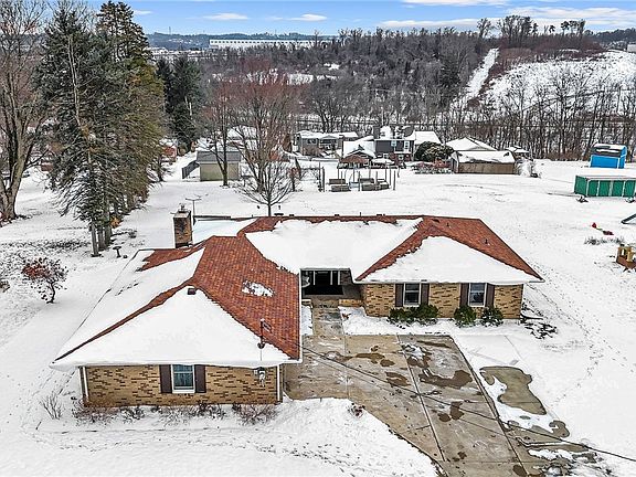 2nd image of 436 Aten Rd