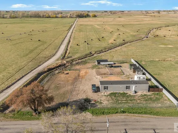 102 E Rich Ln, Blackfoot, ID 83221