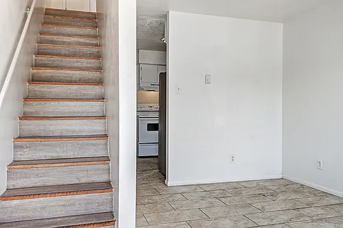 195 Monte Alto Pl NE #B Photo 1