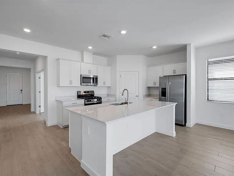19232 Gentry Pl — Photo 7