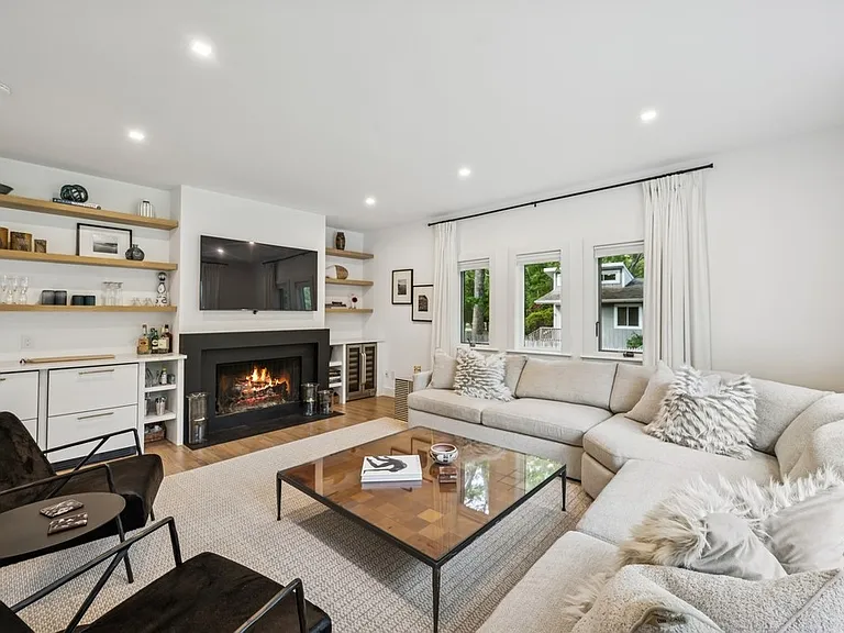 10 Seabright Ave — Photo 10