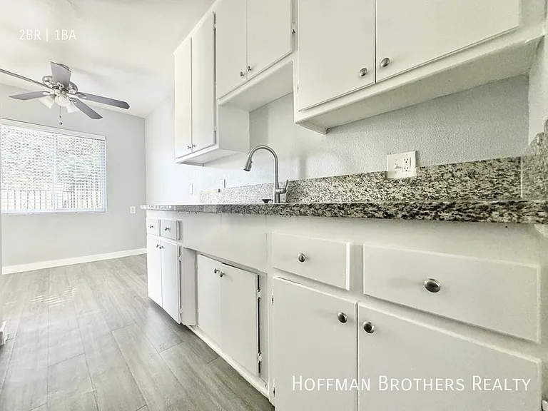 1431 Elm Ave #1 — Photo 4