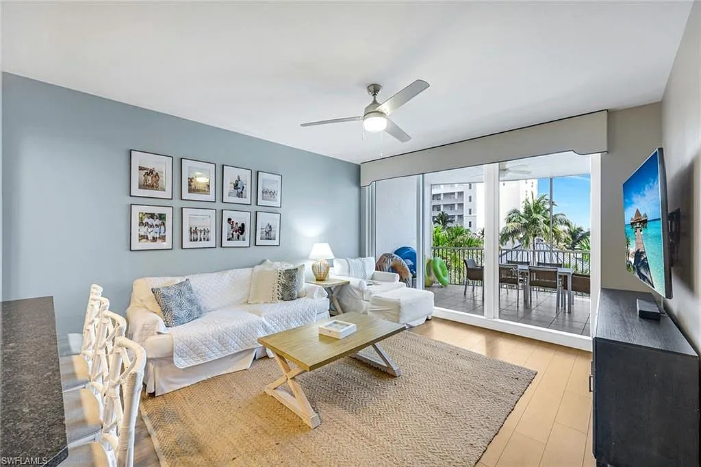 3 bed, 2.0 bath, 1475 sqft, $4,000 — Photo 4