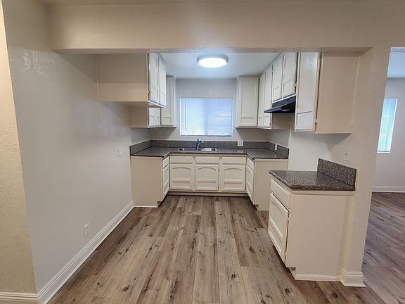 3rd image of 665 Hoefner Ave #1/2