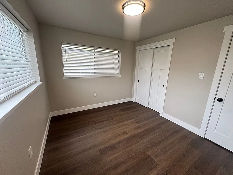 665 N Desoto St — Photo 9
