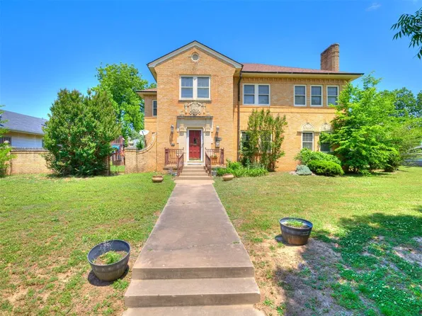 401 W 6th Ave, Bristow, OK 74010
