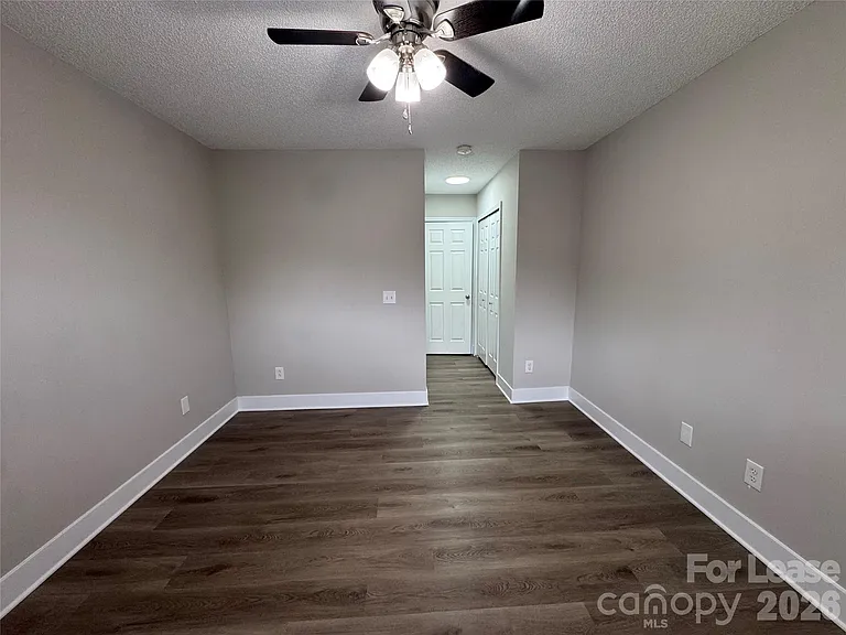 3251 Blythe Ridge Ct — Photo 15