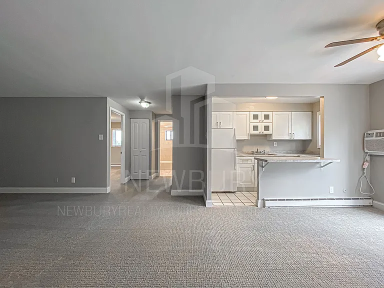 Poplar Apartments — Photo 58