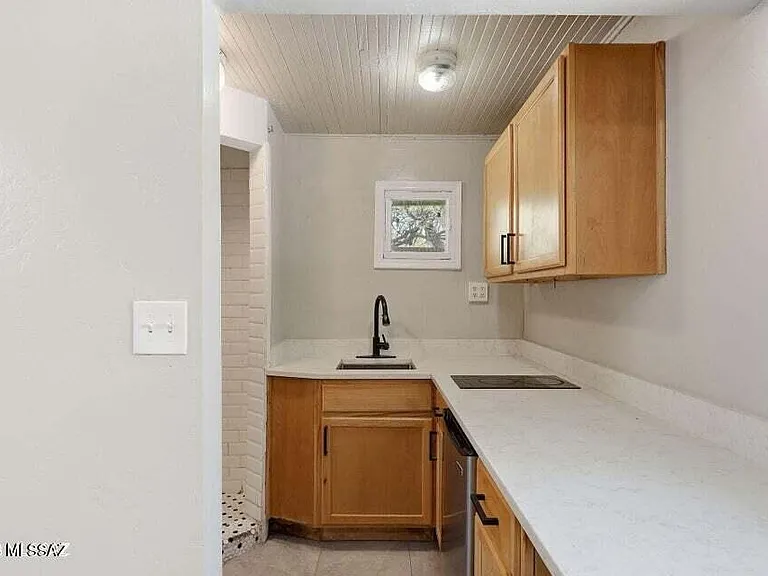 1245 N 1st Ave — Photo 38