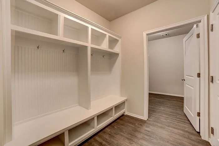 2420 W Imperial Ct — Photo 28
