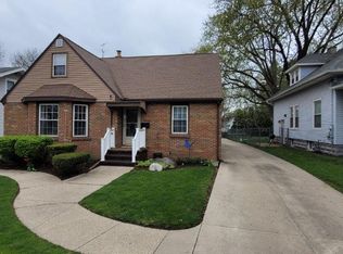 1405 6th Ave, Sterling, IL 61081