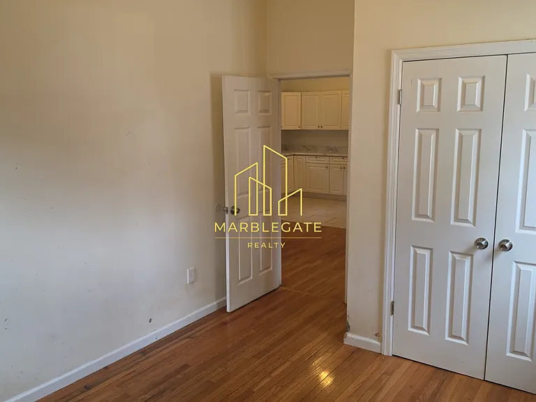 826 S 15th St #11L — Photo 5