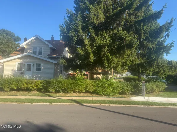 3045 117th St, Toledo, OH 43611