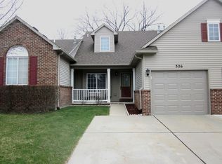 326 Redmaple Ln, Brighton, MI 48116