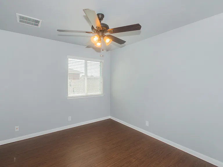 937 Alamo Plaza Dr — Photo 12