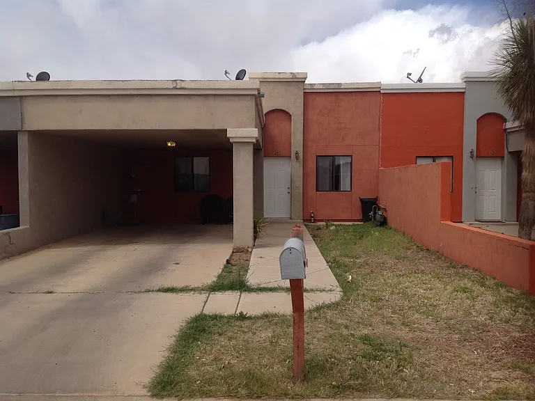 430 N Christine Ave — Photo 5