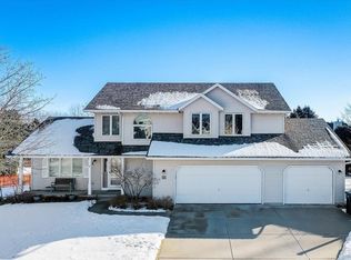 104 W Verleen Ave, Waunakee, WI 53597