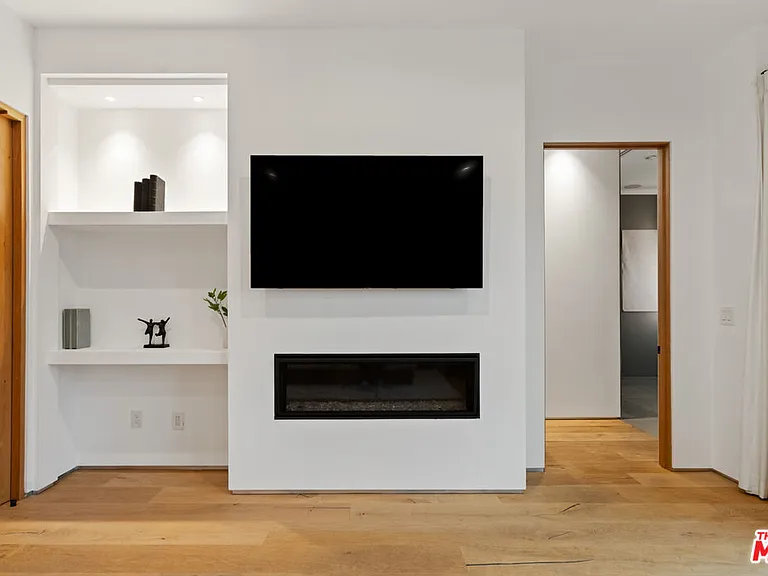 356 N La Jolla Ave — Photo 18