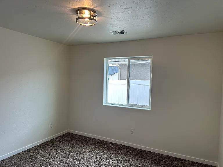 2885 Presley Ave — Photo 6