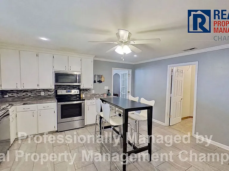 27 East Dr — Photo 9