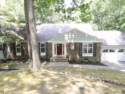 25 Lord William Penn Dr, Morristown, NJ, 07960