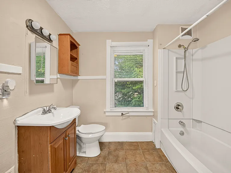3726 Homewood Ave — Photo 34