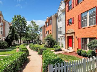 12031 Amber Ridge Cir, Germantown, MD 20876