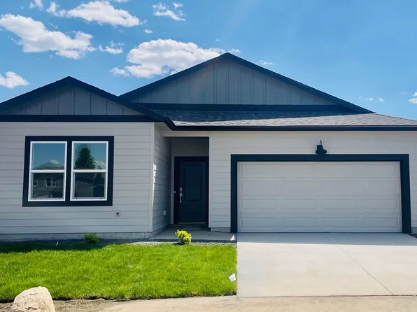 112 S Pippin Ave, Deer Park, WA 99006