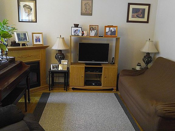 Spacious Living Room