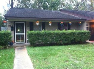 912 N Arcola St, Angleton, TX 77515