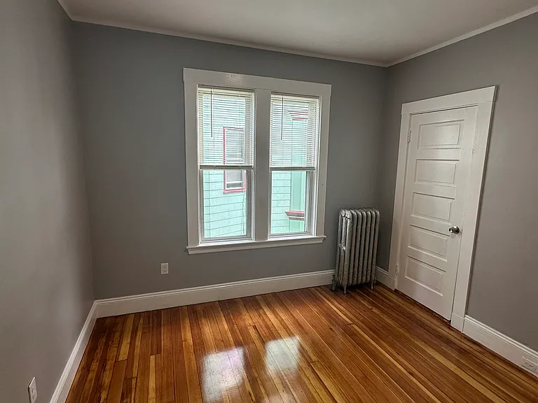 4 Sumner Sq #2 — Photo 24