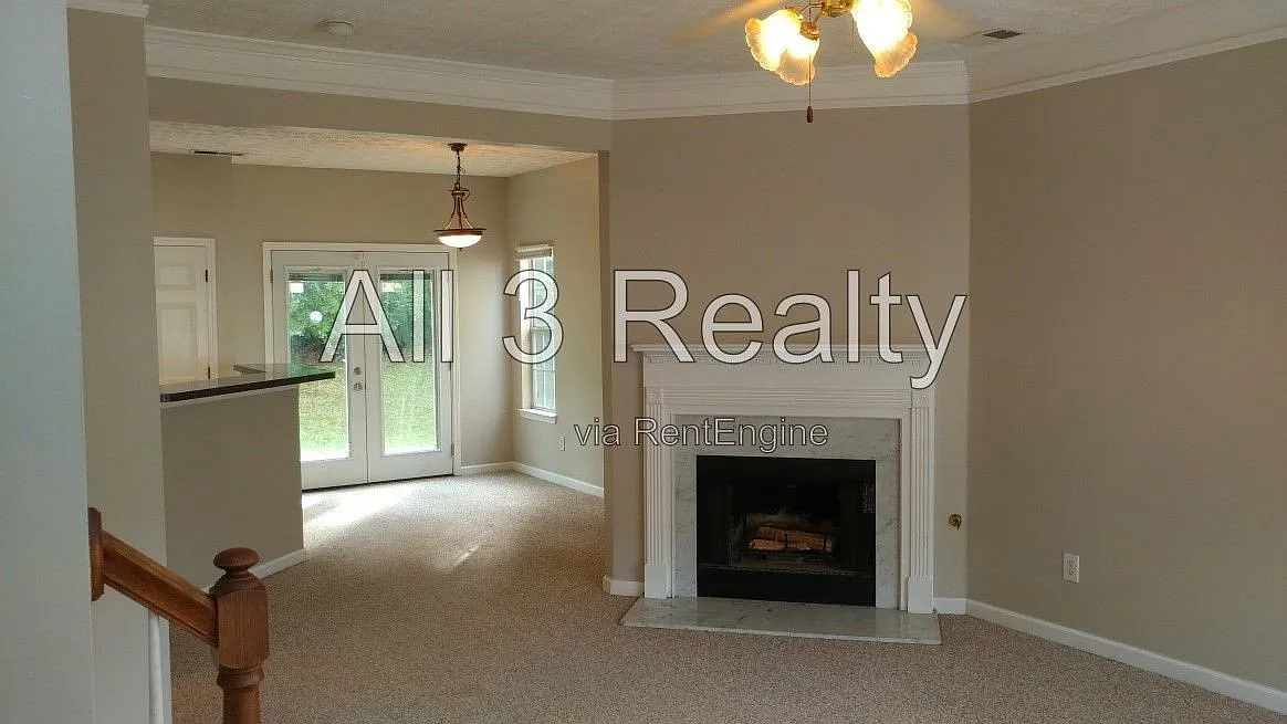 2 bed, 2.5 bath, 1168 sqft, $1,595 — Photo 3