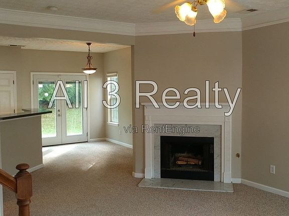3rd image of 5670 Hampton Ct