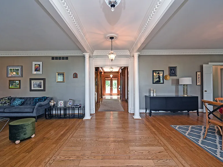 12046 Timberlake Dr — Photo 8
