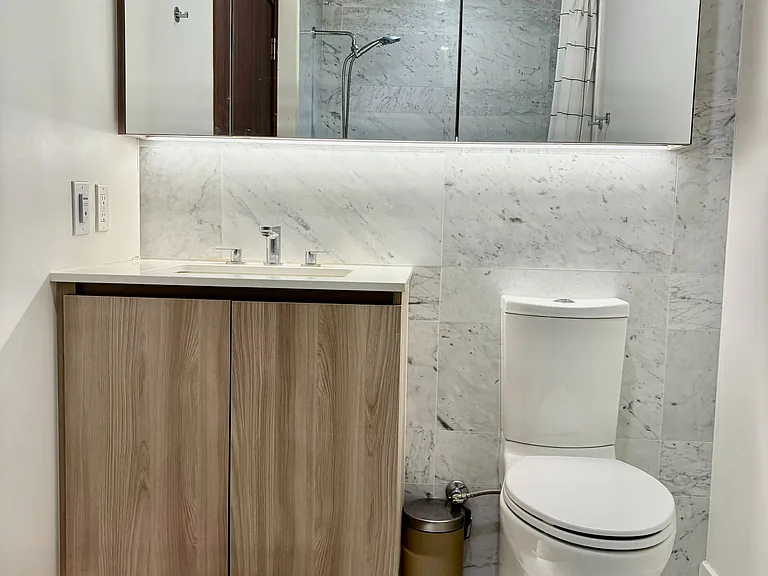 17 Bathurst St #3108 — Photo 14