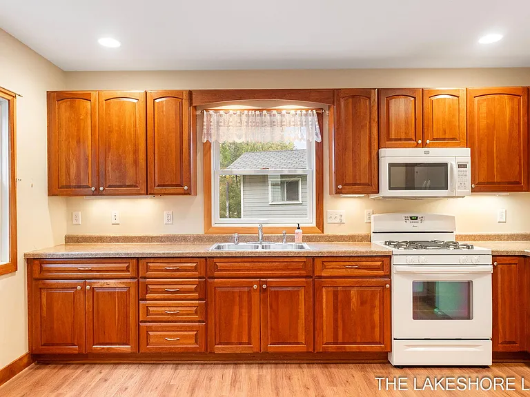 2341 Fern Walk — Photo 20