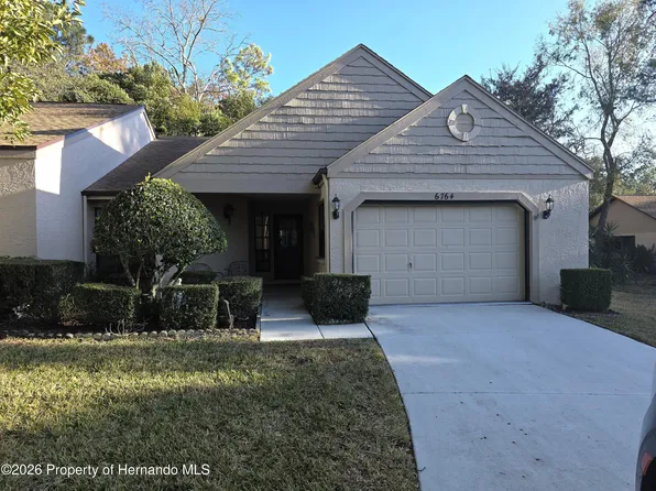 6764 Pearleaf Ct, Spring Hill, FL 34606