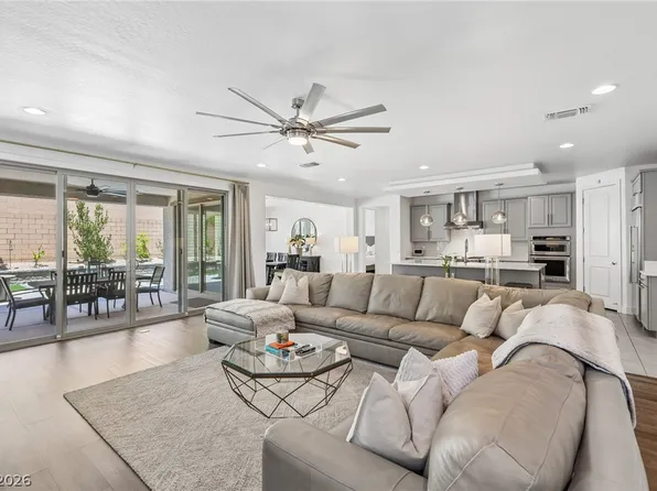8269 Skye Gorge St, Las Vegas, NV 89166