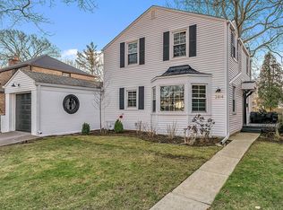 2814 Simpson St, Evanston, IL 60201