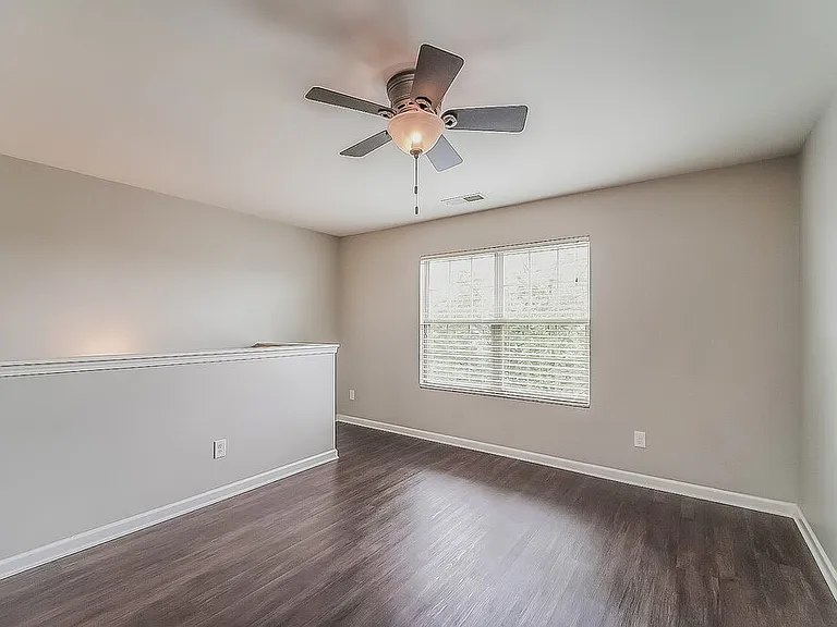 347 Pulaski Dr SW — Photo 10