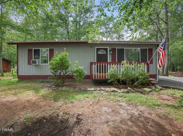 102 McKinley Ct, Milford, PA 18337