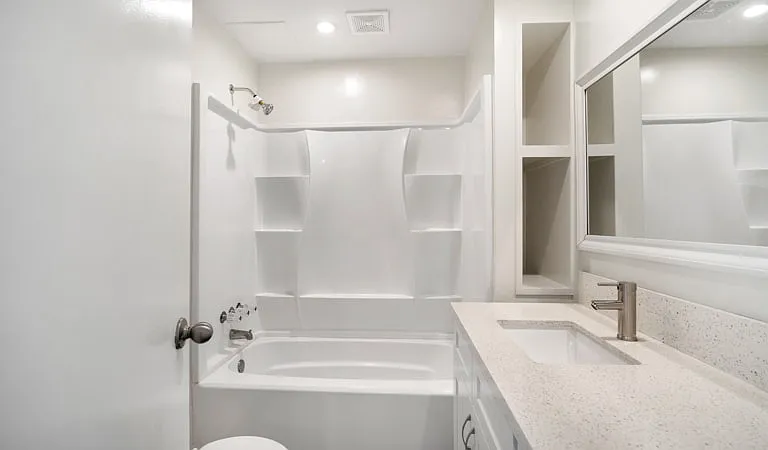 La Croix Apartments — Photo 14